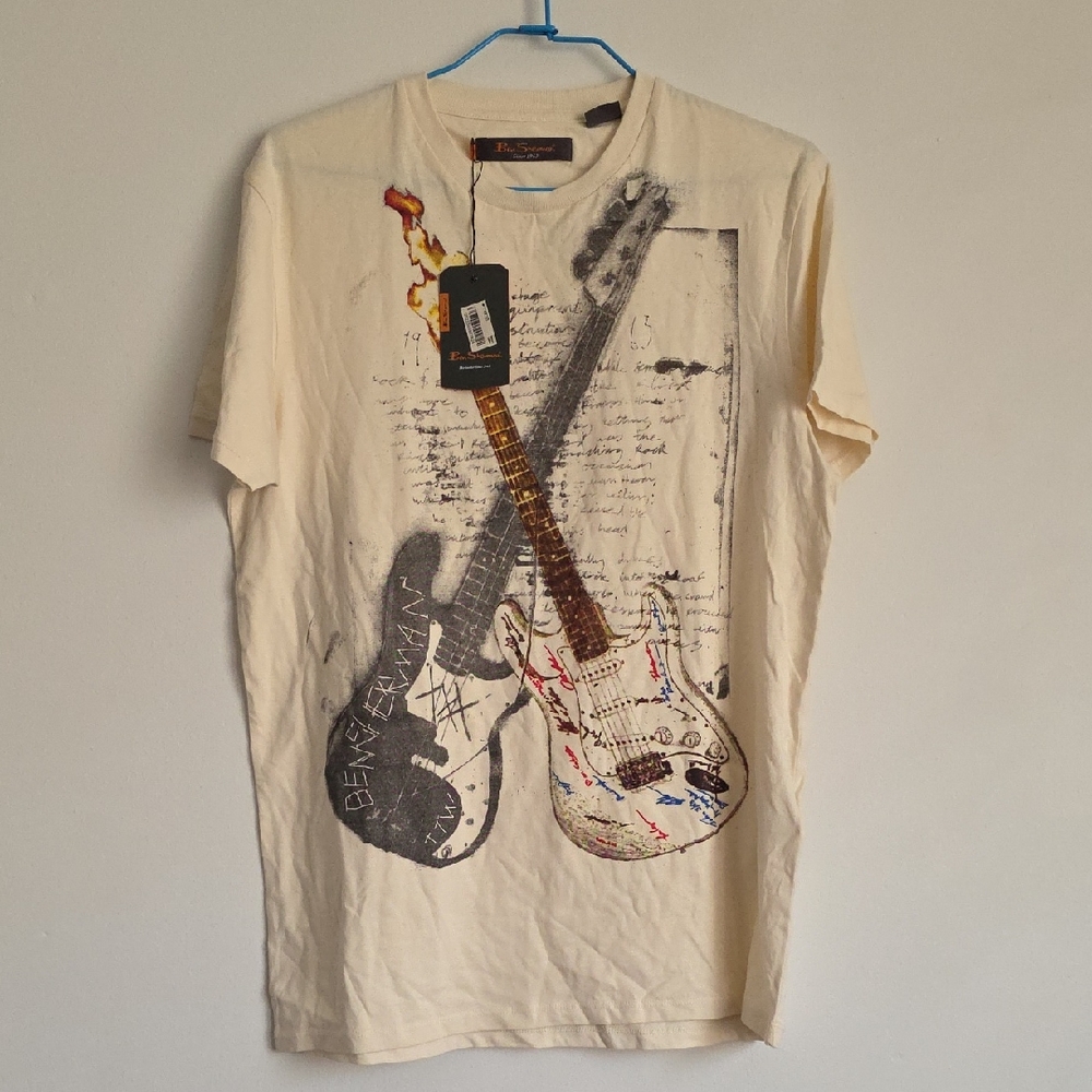 NWT Men's Ben Sherman Graphic T-shirt, Size S, Cream